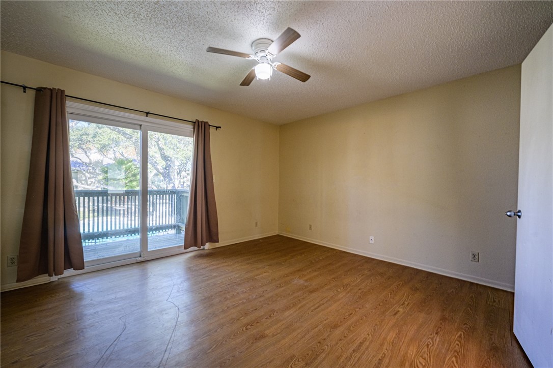 302 Saint Andrews St J-103 Property Photo 20