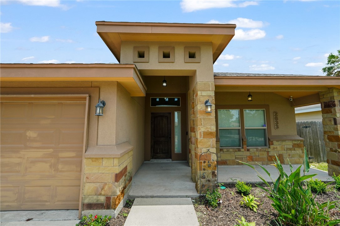 2633 Date Palm Dr Property Photo 2