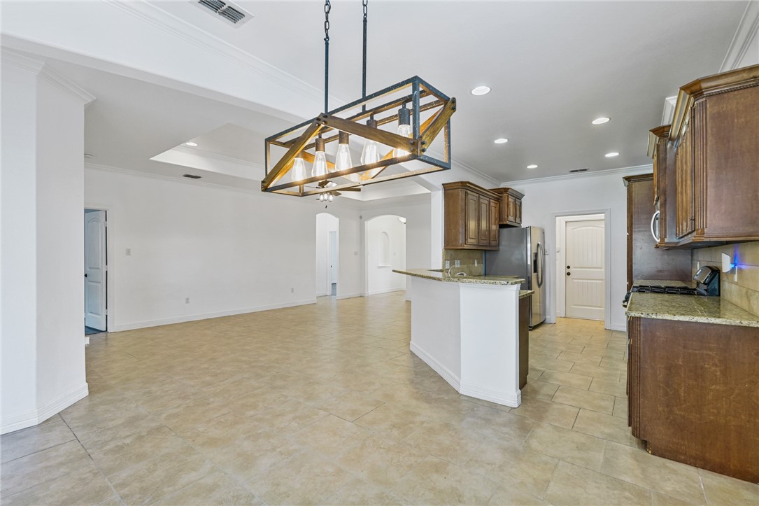 2633 Date Palm Dr Property Photo 10