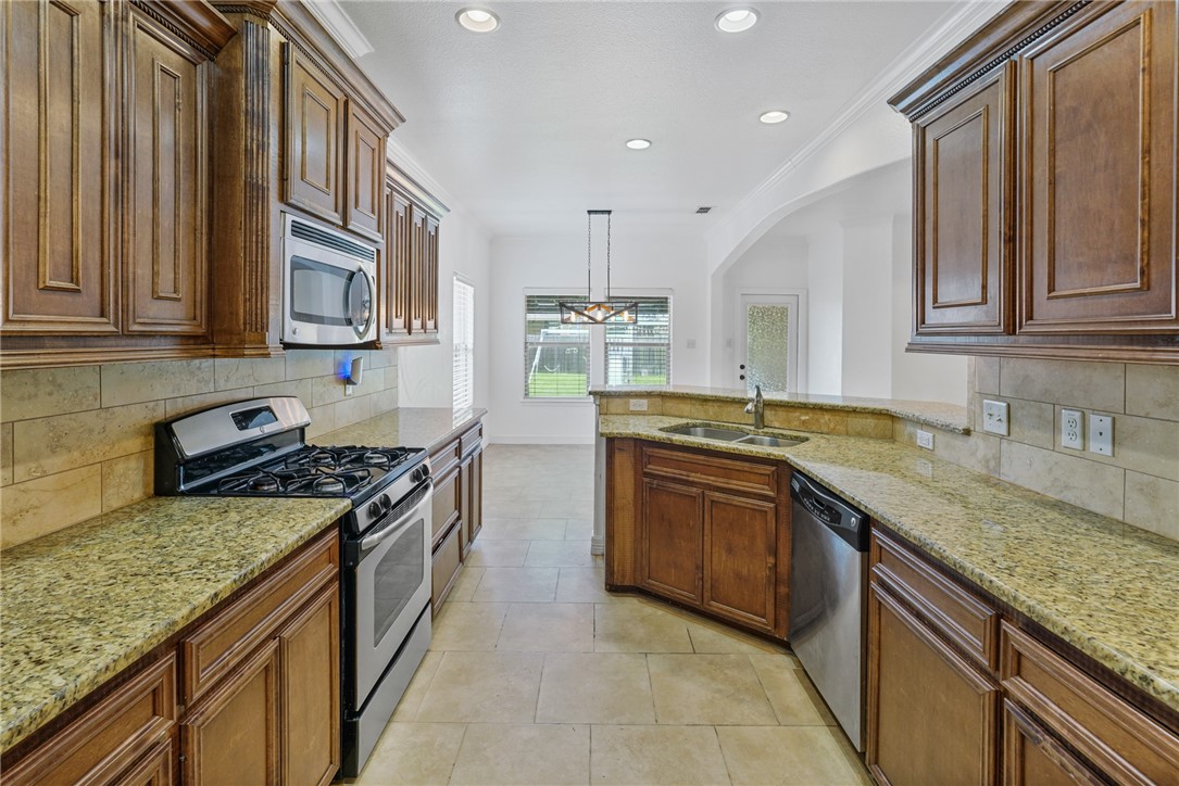 2633 Date Palm Dr Property Photo 12