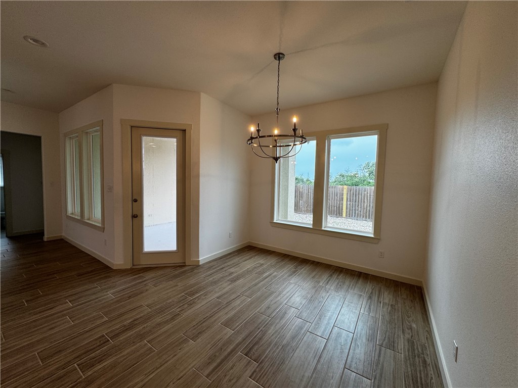 1702 Elm View Dr Property Photo 4