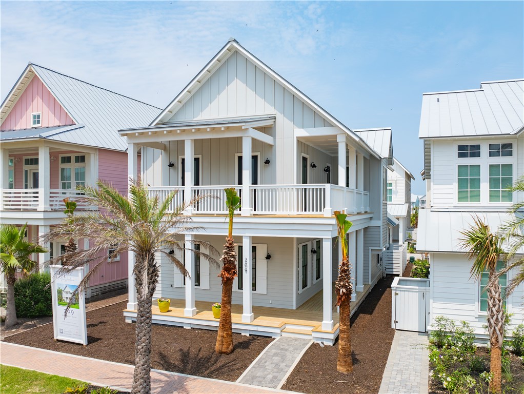209 S Shore Dr Property Photo 1