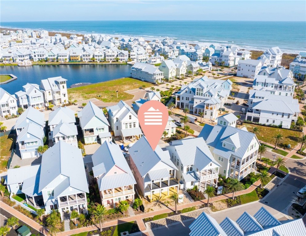 209 S Shore Dr Property Photo 3