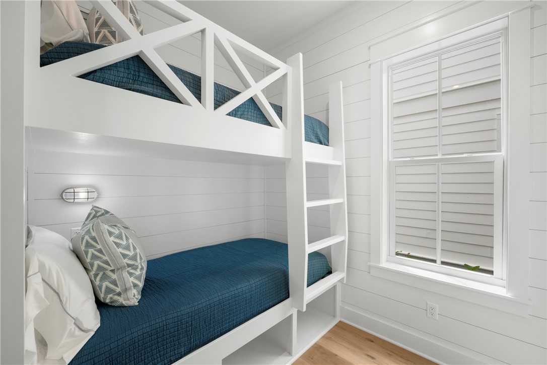 209 S Shore Dr Property Photo 13