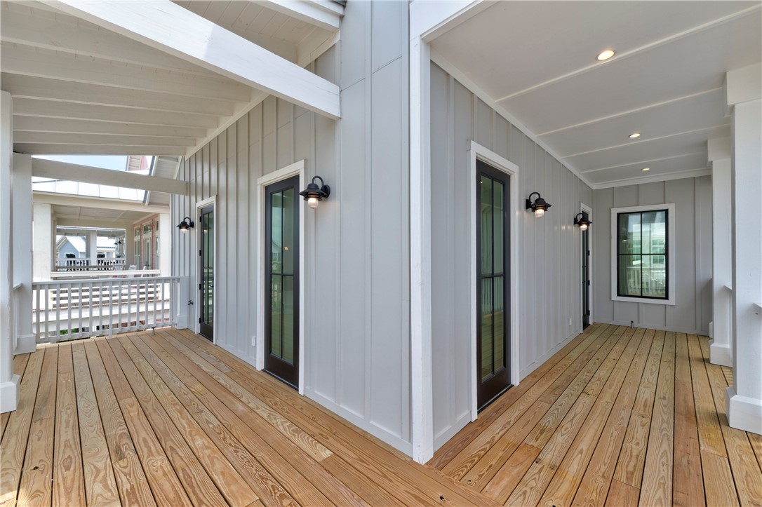 209 S Shore Dr Property Photo 28
