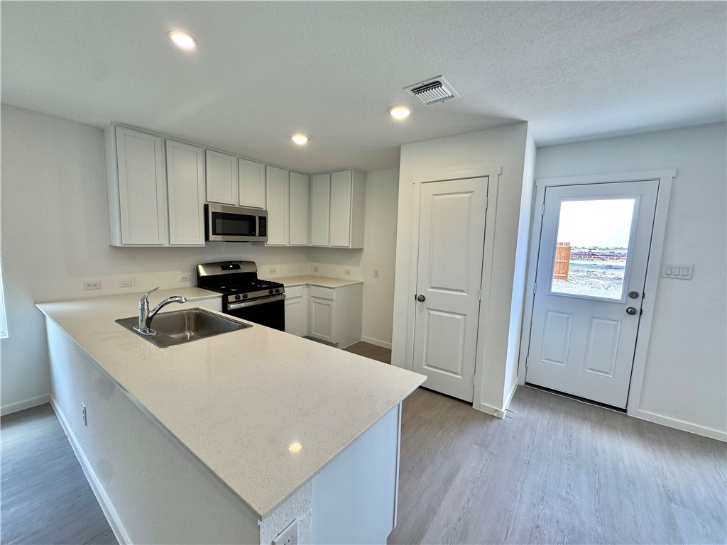 2713 Lannister Property Photo 7