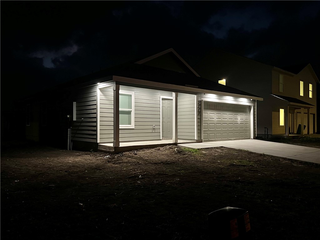 2713 Lannister Property Photo 25
