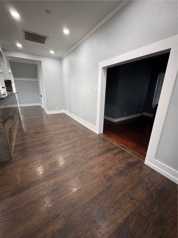 300 E Church St Property Photo 12