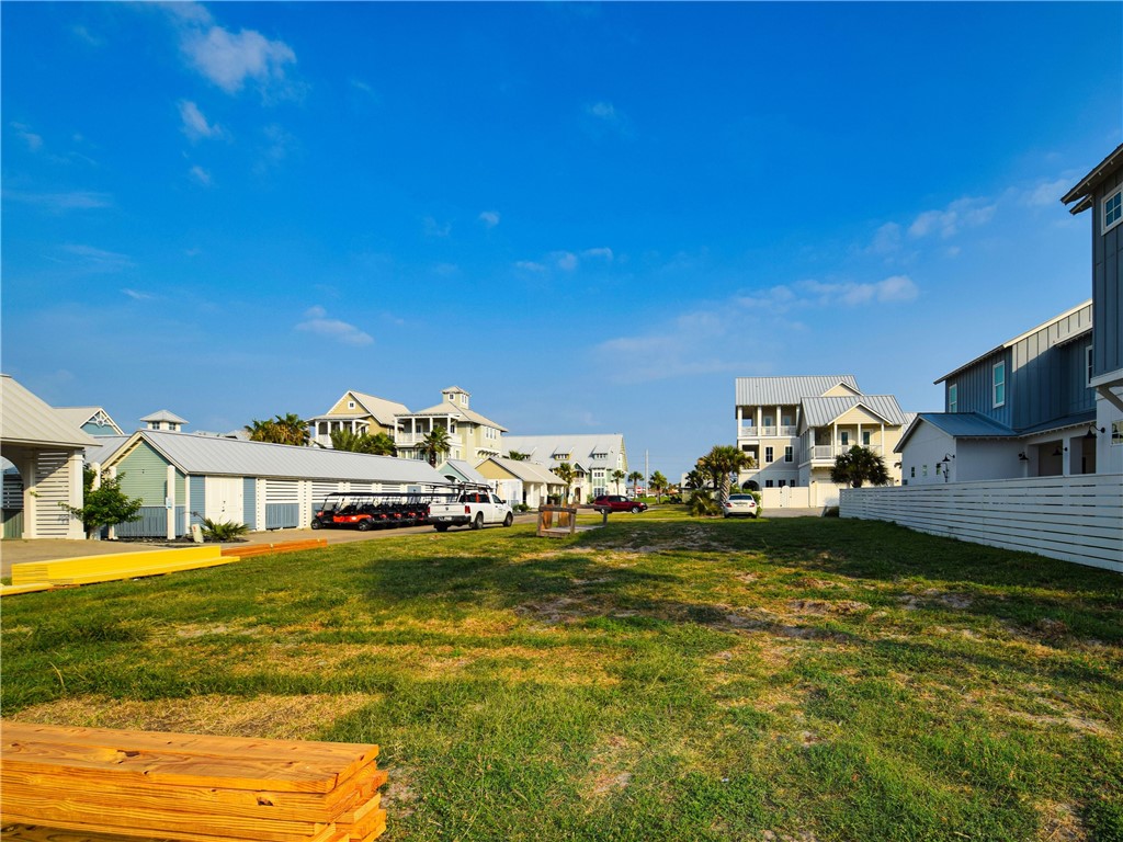153 Sunrise Ave Property Photo 4