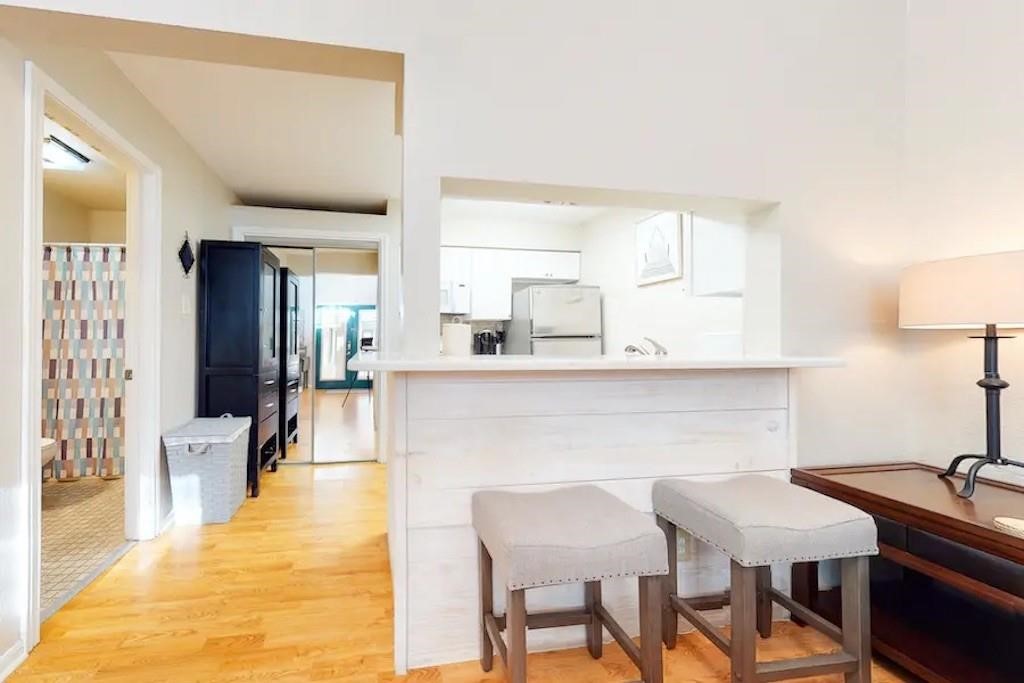 14825 Windward Dr 221 Property Photo 3