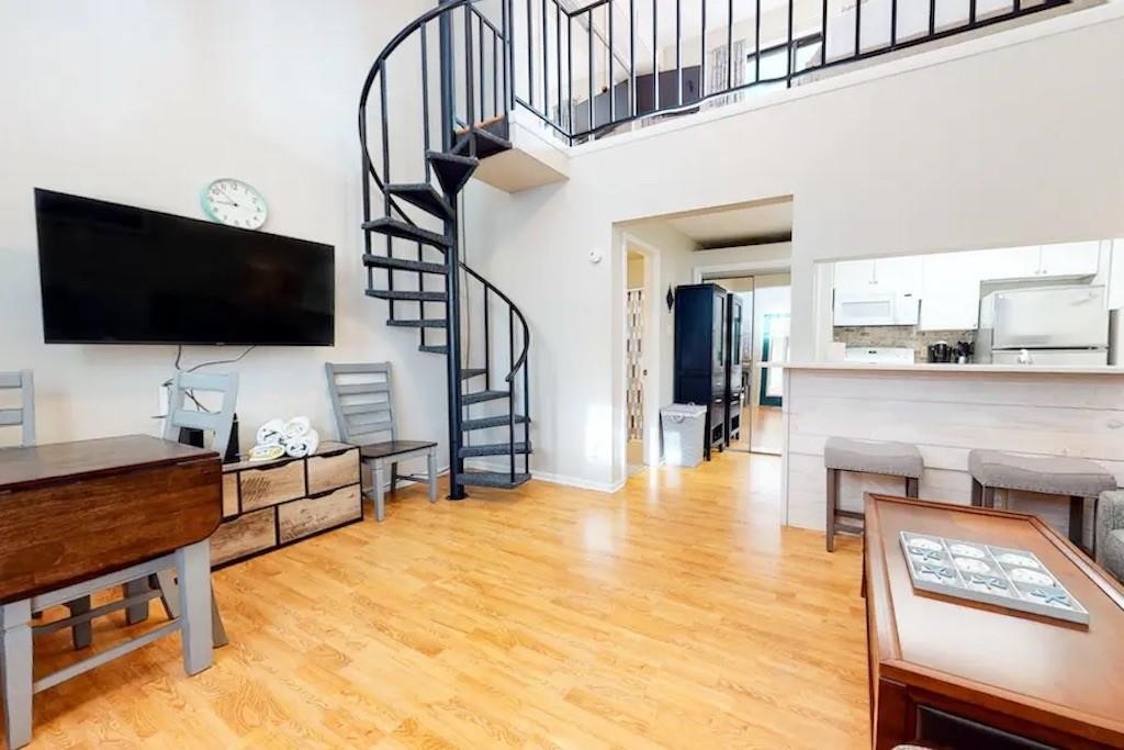 14825 Windward Dr 221 Property Photo 10