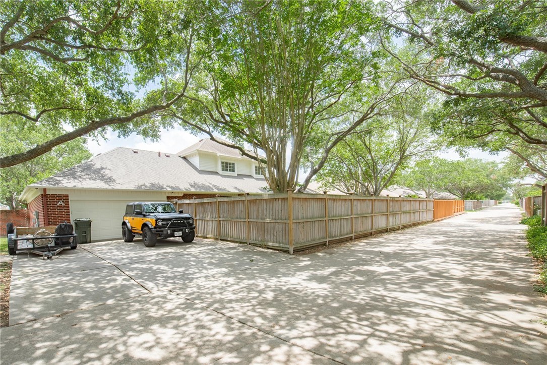 5918 Woodmere Dr Property Photo 33