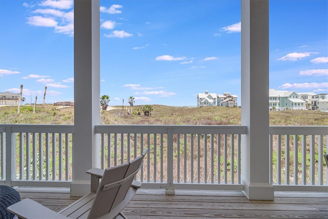 648 Kings Crown Property Photo 15
