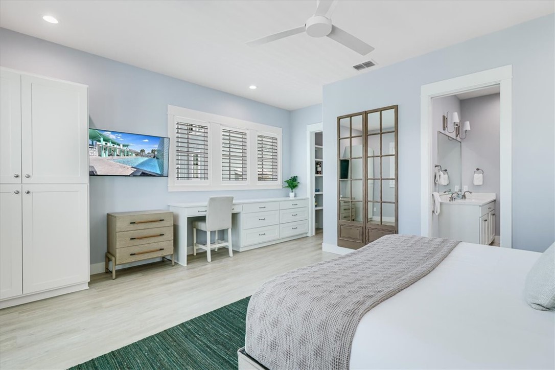 648 Kings Crown Property Photo 27