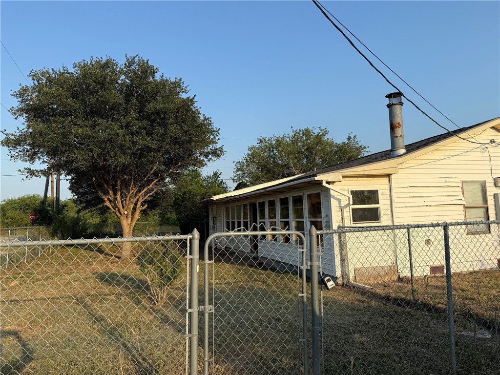 9553 County Road 249 Property Photo 3