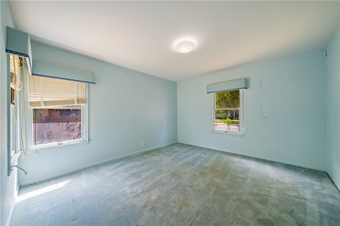 301 Chenoweth Dr Property Photo 25