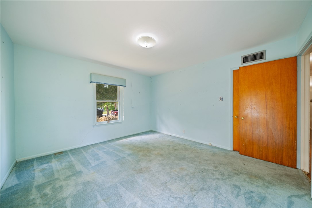 301 Chenoweth Dr Property Photo 26