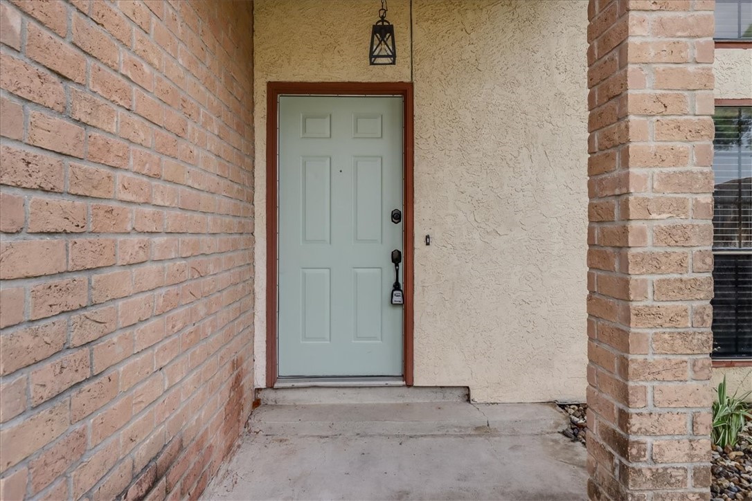 11205 Willowood Creek Dr C Property Photo 2