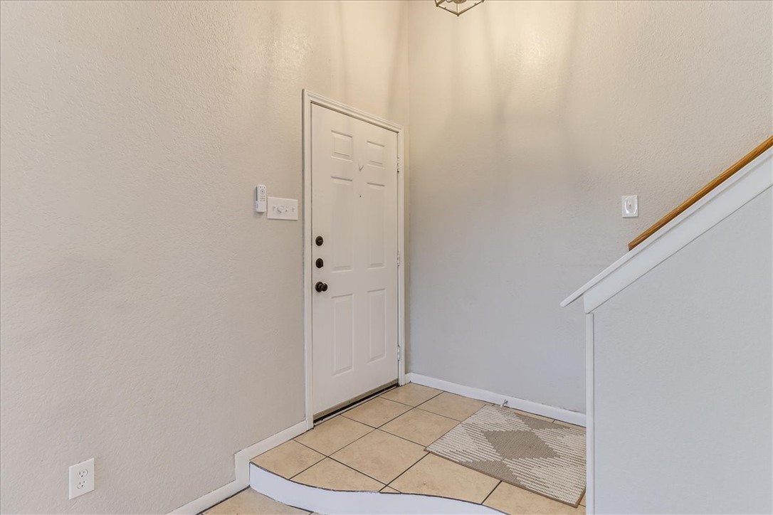 11205 Willowood Creek Dr C Property Photo 3