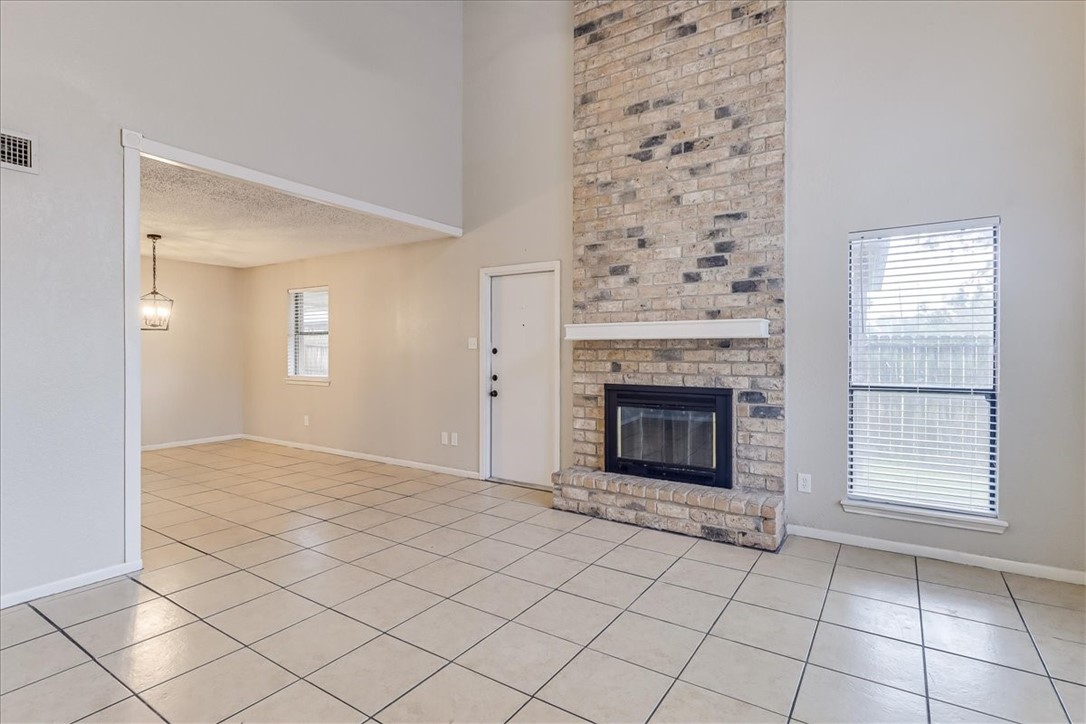 11205 Willowood Creek Dr C Property Photo 4