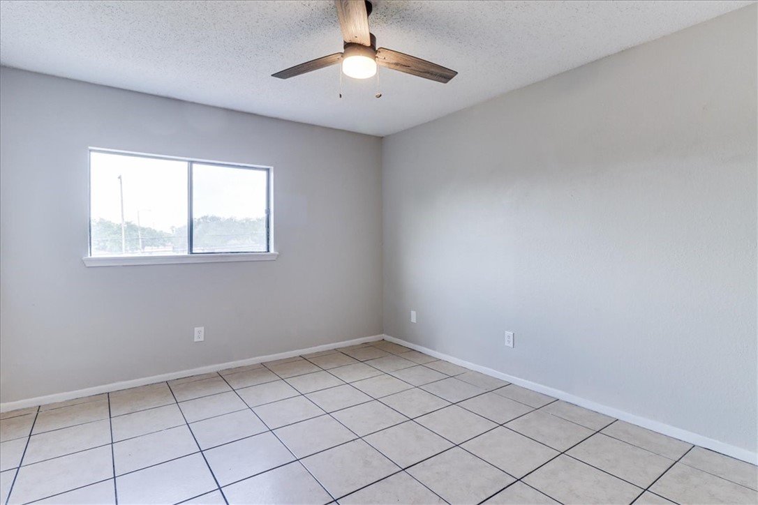11205 Willowood Creek Dr C Property Photo 23