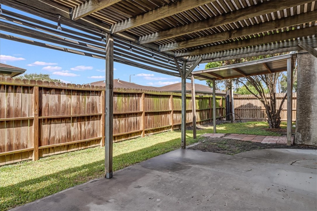 11205 Willowood Creek Dr C Property Photo 29