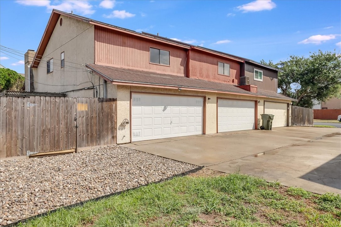 11205 Willowood Creek Dr C Property Photo 33