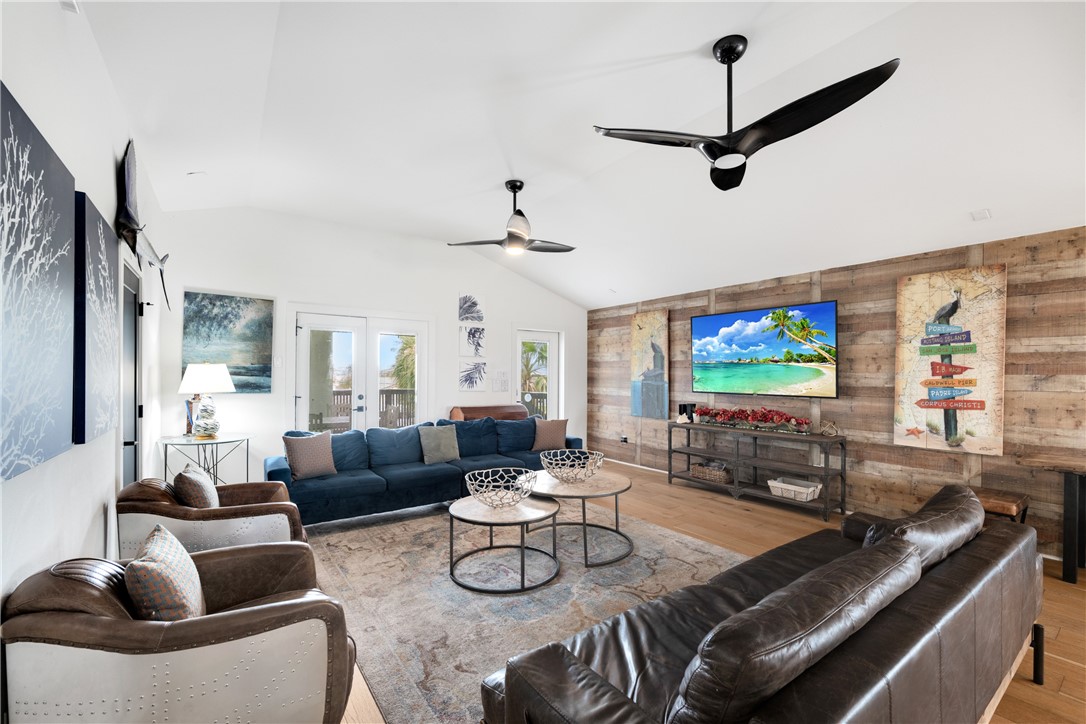 500 Royal Palm Lane Property Photo 8