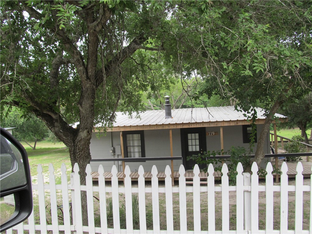 119 Horseshoe Clf Property Photo 1
