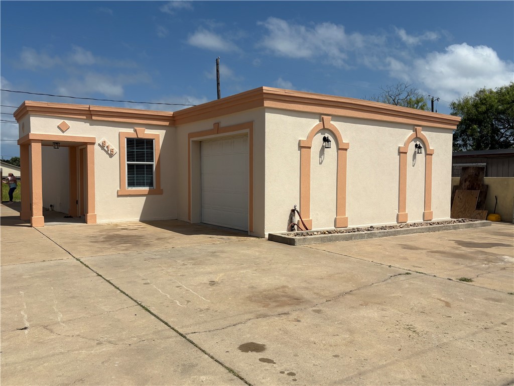 915 Flour Bluff Dr Property Photo 22