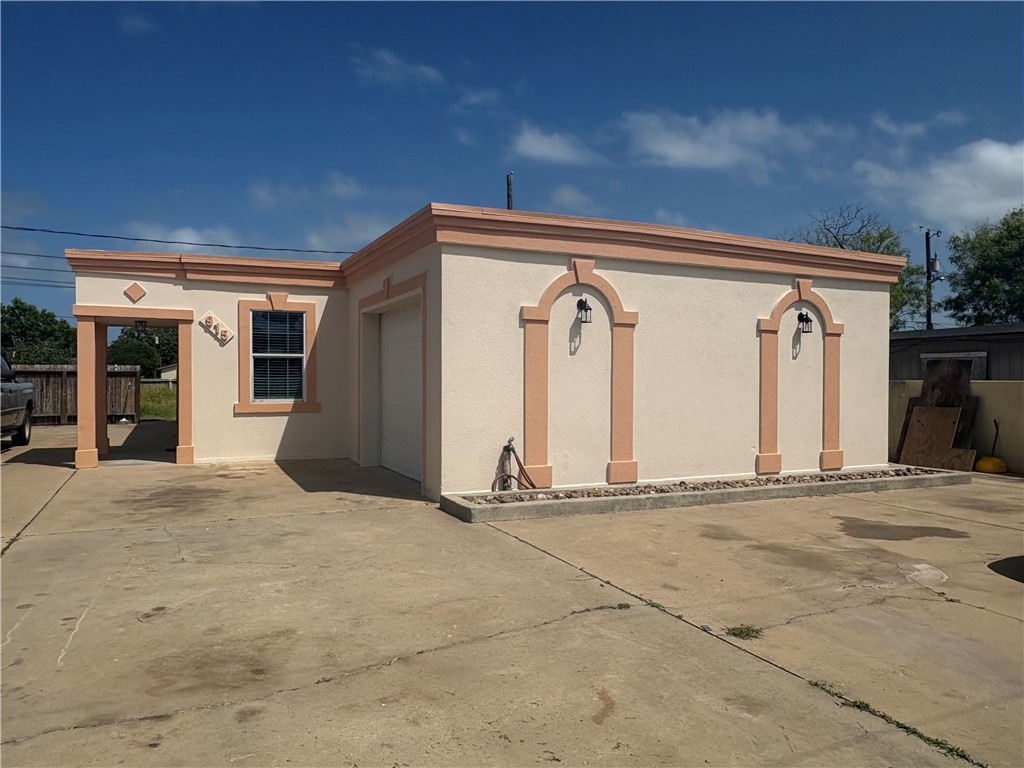 915 Flour Bluff Dr Property Photo 25