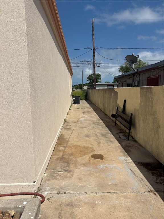915 Flour Bluff Dr Property Photo 26
