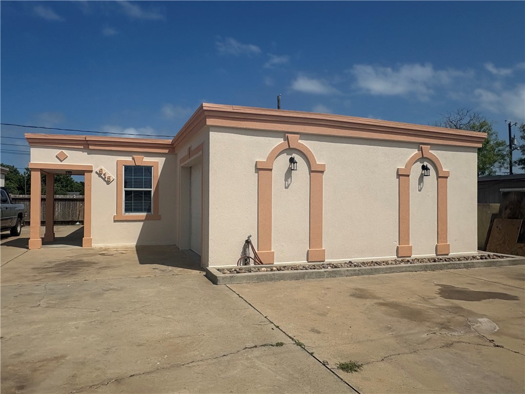 915 Flour Bluff Dr Property Photo 28