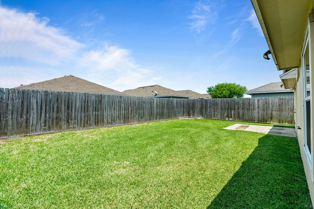 7418 Oshman Dr Property Photo 15