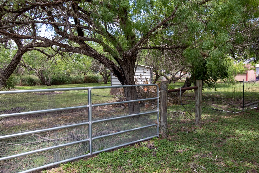 24757 County Road 340 Property Photo 9