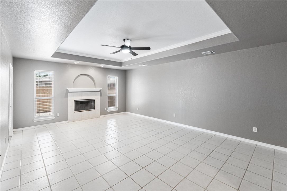 13948 Lighthouse Dr Property Photo 5