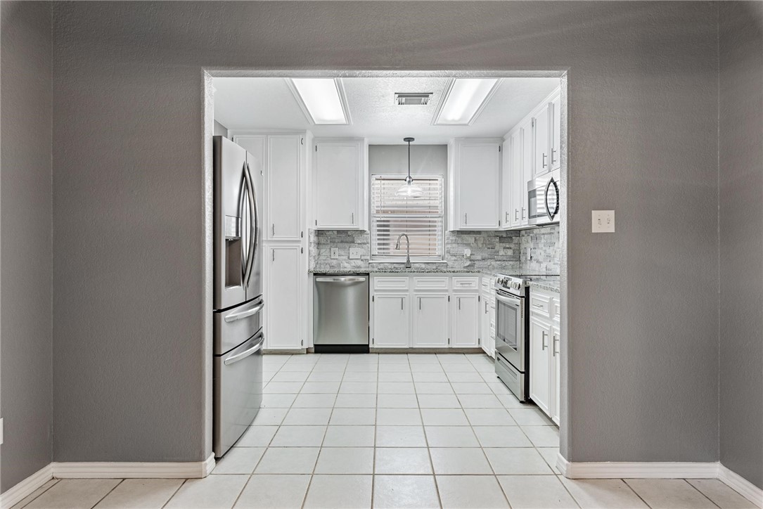 13948 Lighthouse Dr Property Photo 13