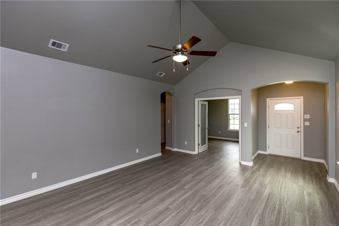 Undefined Property Photo 4