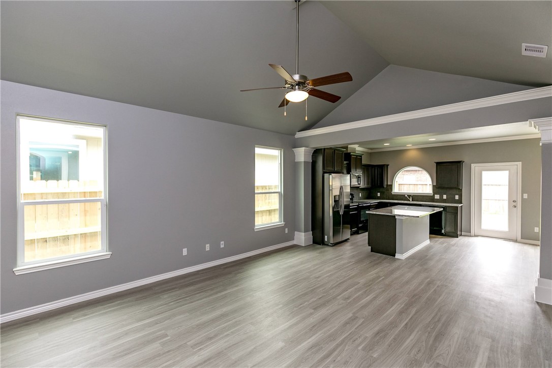 Undefined Property Photo 5