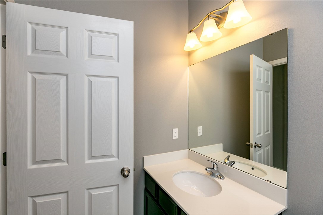 Undefined Property Photo 6