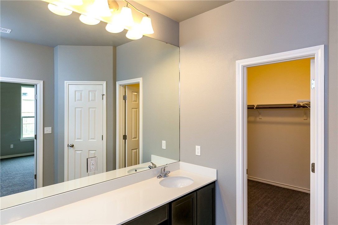 Undefined Property Photo 10