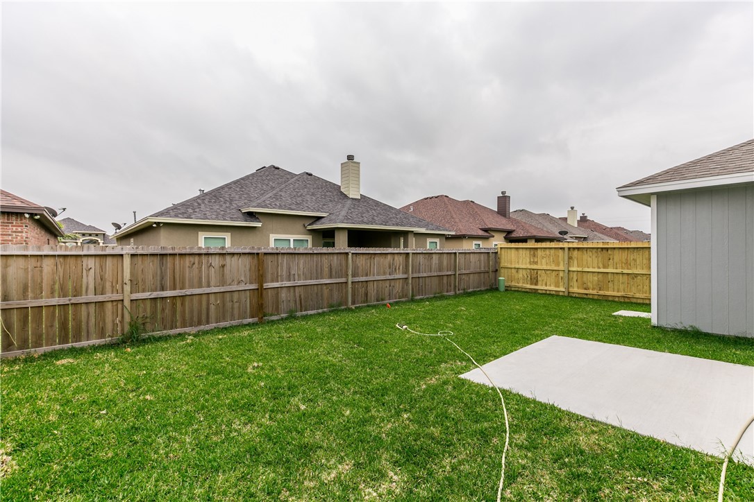 Undefined Property Photo 11