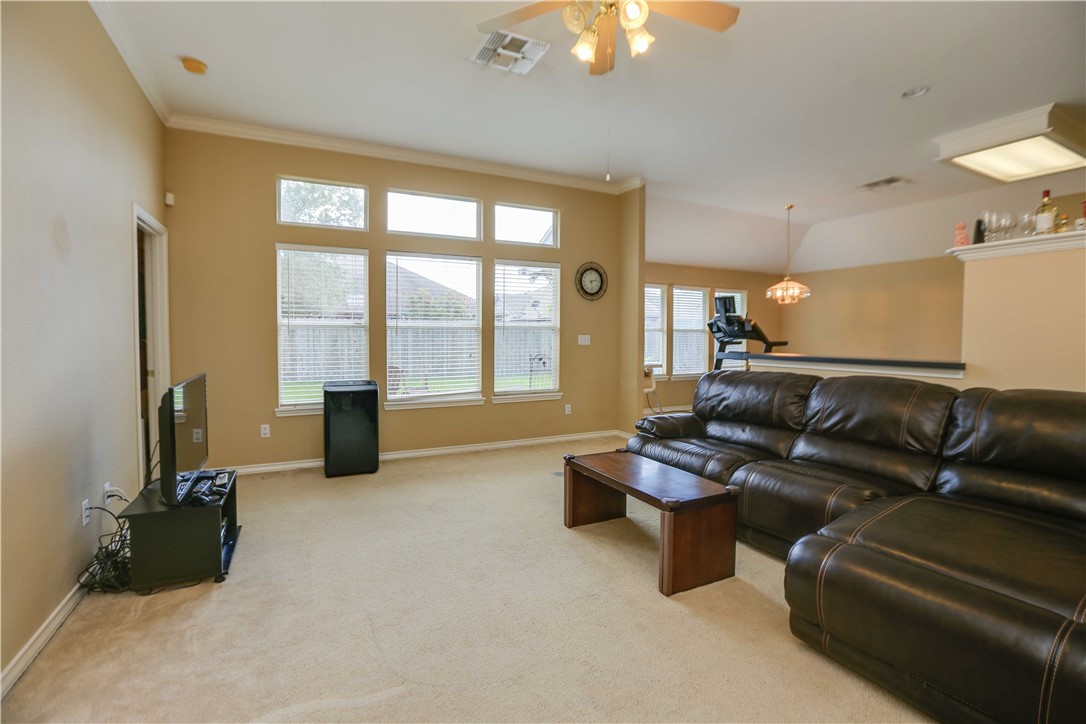 5933 Brightwood Dr Property Photo 7