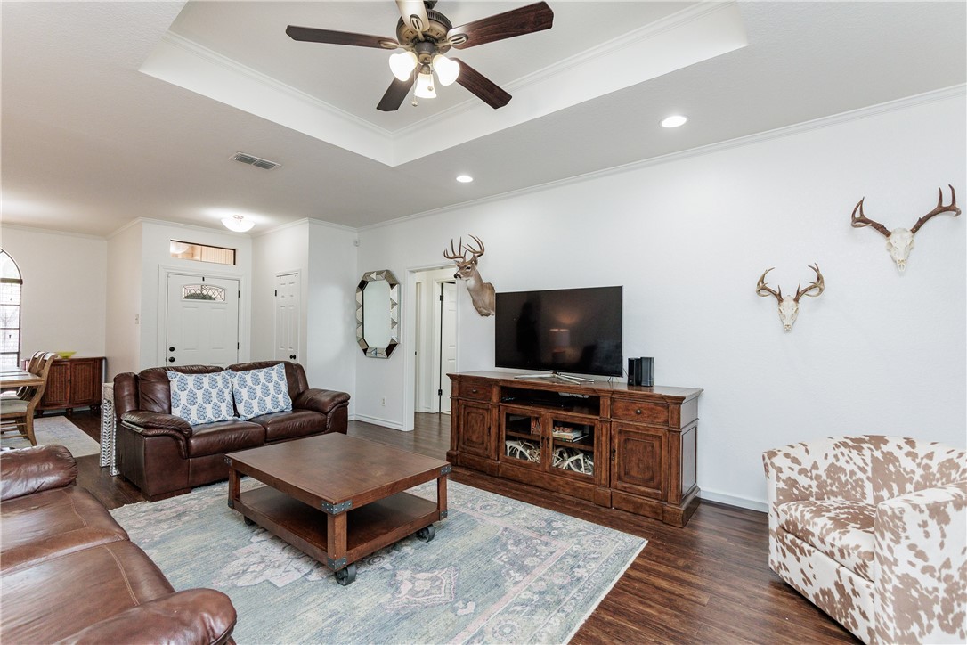 14605 Reagan Dr Property Photo 6