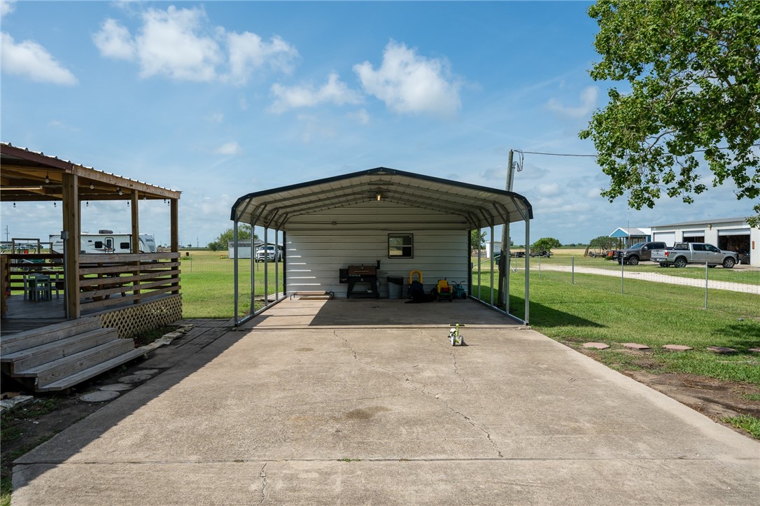 780 Fm 1360 Property Photo 33