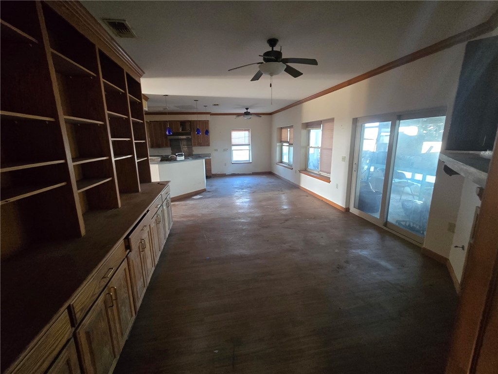 252 Retreat Dr Property Photo 3
