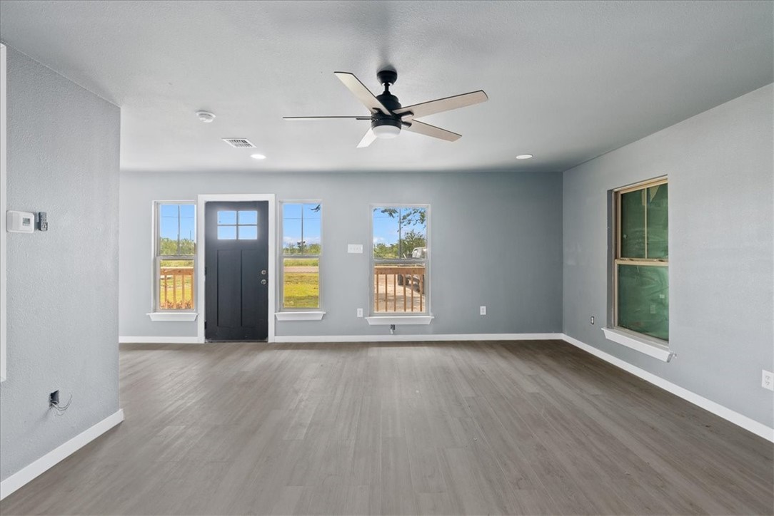 1105 S Clarkwood Property Photo 4