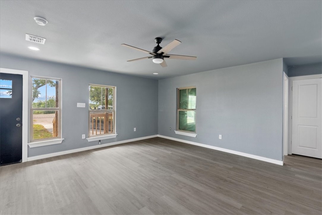 1105 S Clarkwood Property Photo 6