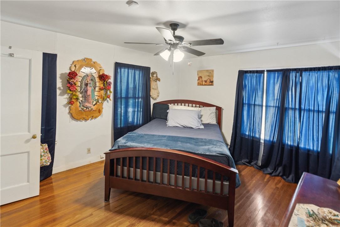 636 Texas Ave Property Photo 13