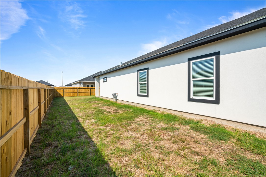 7721 Keira's Way Property Photo 19